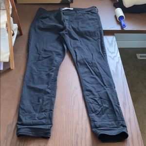 Size 14-Tall- Old Navy Rockstar pants